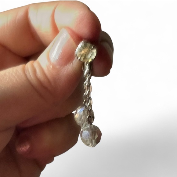 Vintage Aurora Crystal Dangle Clip on Earrings - Picture 2 of 6